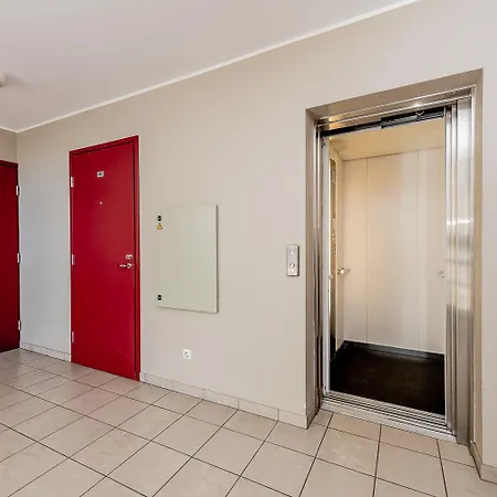 Apartment Beach Apartment Karusselli 91- Balcony & Parking!