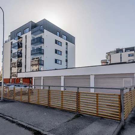 Beach Apartment Karusselli 91- Balcony & Parking! *