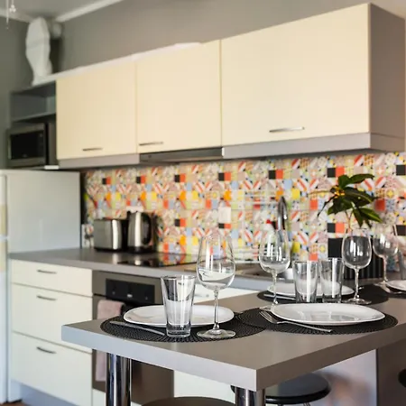 Lägenhet Karusselli 91- Balcony & Parking