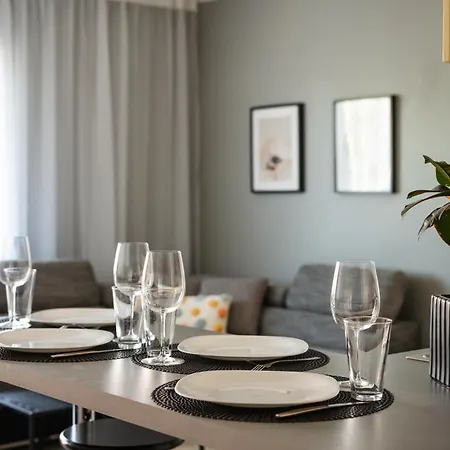 Karusselli 91- Balcony & Parking Lägenhet