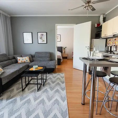 Karusselli 91- Balcony & Parking Pärnu